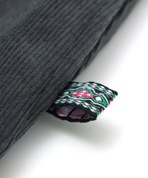 チチカカ（チチカカ）の「Ｖネックジャンスカ【大きいサイズ】（ジャンパースカート・レディース・ベージュ/オレンジ/チャコールグレー・3L）」の20枚目の写真