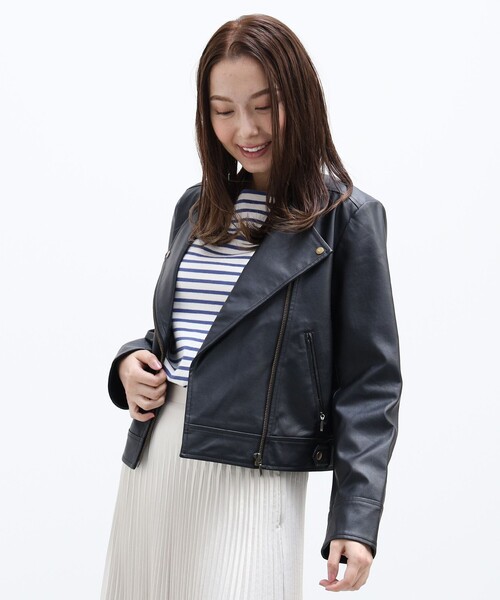BEAMS HEART(ビームスハート)の「BEAMS HEART / フェイクレザー ノーカラーブルゾン(ライダースジャケット・レディース・ブラック・MEDIUM/SMALL)」の5枚目の写真