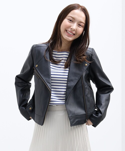 BEAMS HEART(ビームスハート)の「BEAMS HEART / フェイクレザー ノーカラーブルゾン(ライダースジャケット・レディース・ブラック・MEDIUM/SMALL)」の18枚目の写真