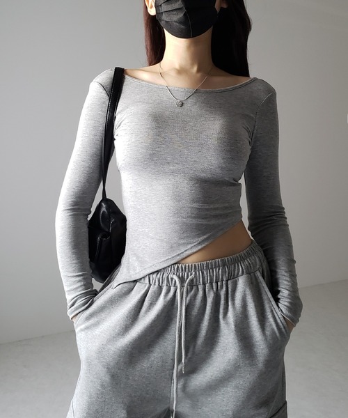 me+em select(ミームセレクト)の「※【 カップ付き 】バックオープンカッティング長袖タイトTシャツ(Tシャツ/カットソー・レディース・ブラック/ホワイト/グレー・FREE)」の8枚目の写真