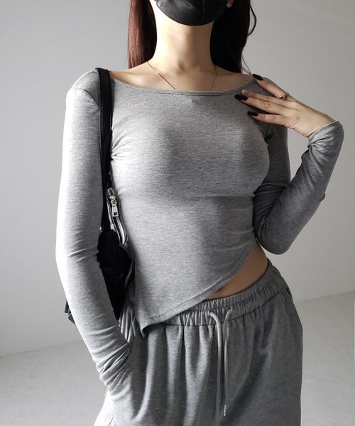 me+em select(ミームセレクト)の「※【 カップ付き 】バックオープンカッティング長袖タイトTシャツ(Tシャツ/カットソー・レディース・ブラック/ホワイト/グレー・FREE)」の9枚目の写真