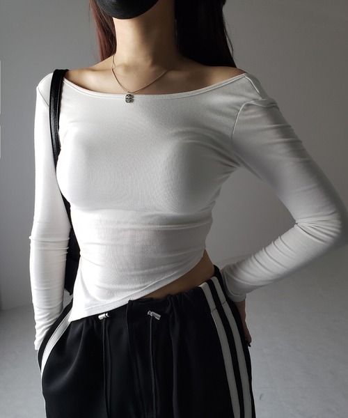 me+em select(ミームセレクト)の「※【 カップ付き 】バックオープンカッティング長袖タイトTシャツ(Tシャツ/カットソー・レディース・ブラック/ホワイト/グレー・FREE)」の12枚目の写真