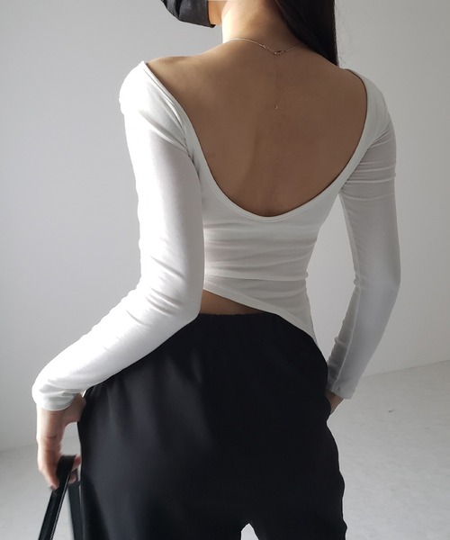 me+em select(ミームセレクト)の「※【 カップ付き 】バックオープンカッティング長袖タイトTシャツ(Tシャツ/カットソー・レディース・ブラック/ホワイト/グレー・FREE)」の16枚目の写真