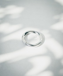 IO（イオ）（イオ）の「【CALM（カーム）】BRASS Twist Ring（リング）」