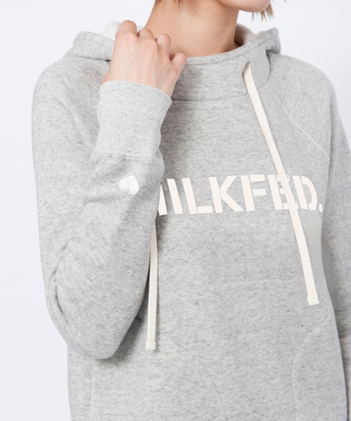 MILKFED.（ミルクフェド）の「SWEAT HOODIE DRESS STENCIL（ワンピース・レディース・アッシュ/ネイビー・MEDIUM/SMALL）」の5枚目の写真