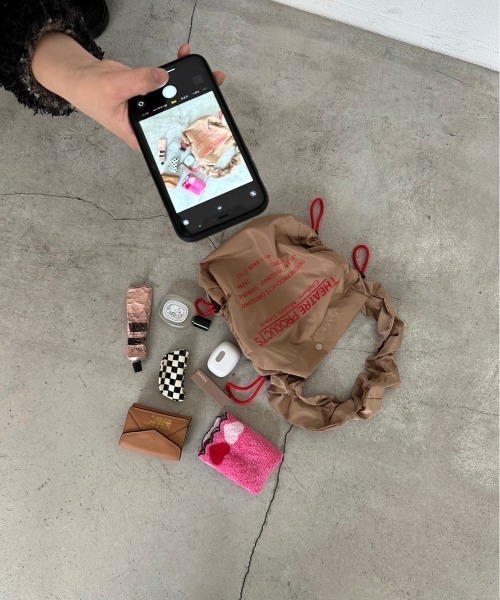 THEATRE PRODUCTS（シアタープロダクツ）の「フリルクロスワンショルダー-S-（ショルダーバッグ・レディース・ブラック/ベージュ/アイボリー・FREE）」の16枚目の写真