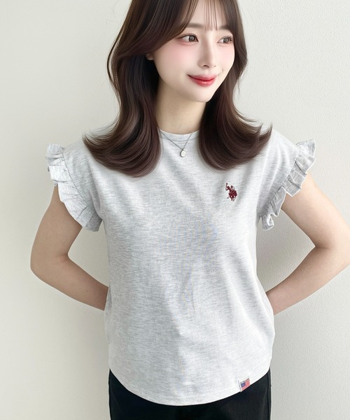 U.S. POLO ASSN.(ユーエスポロアッスン)の「moment+別注【U.S.POLO ASSN.】ワンポイント刺繍ショルダーフリルTシャツ(Tシャツ/カットソー・レディース・ブラック系その他/オフホワイト/グレイッシュベージュ/ブラック/ネイビー/オートミール・M/L)」の7枚目の写真