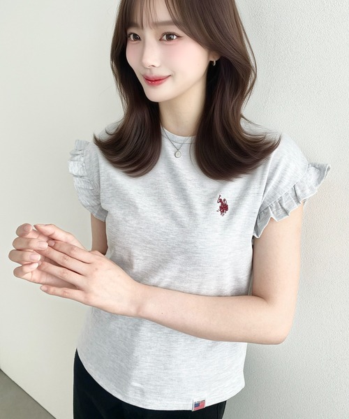 U.S. POLO ASSN.(ユーエスポロアッスン)の「moment+別注【U.S.POLO ASSN.】ワンポイント刺繍ショルダーフリルTシャツ(Tシャツ/カットソー・レディース・ブラック系その他/オフホワイト/グレイッシュベージュ/ブラック/ネイビー/オートミール・M/L)」の8枚目の写真