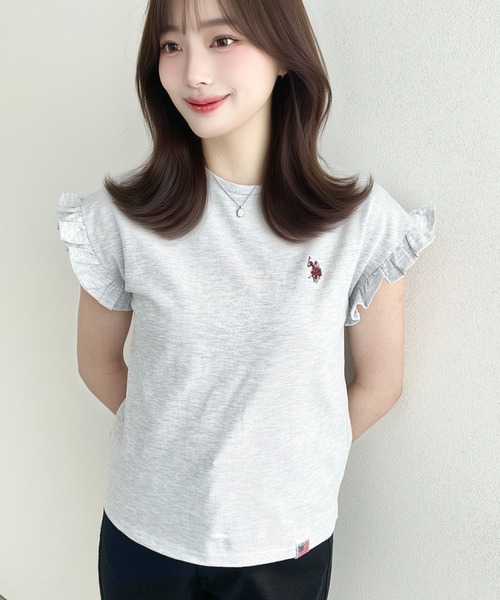 U.S. POLO ASSN.(ユーエスポロアッスン)の「moment+別注【U.S.POLO ASSN.】ワンポイント刺繍ショルダーフリルTシャツ(Tシャツ/カットソー・レディース・ブラック系その他/オフホワイト/グレイッシュベージュ/ブラック/ネイビー/オートミール・M/L)」の10枚目の写真
