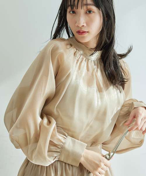 Jayro(ジャイロ)の「バックリボンブラウス(シャツ/ブラウス・レディース・ベージュ/ホワイト系その他/チャコールグレー・M)」の4枚目の写真