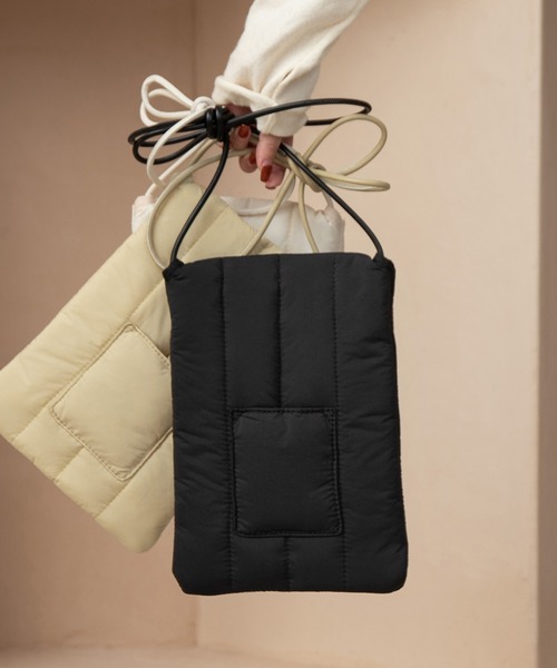 lawgy（ラウジー）の「quilting stitch point bag / キルティングステッチポイントバッグ（ショルダーバッグ・レディース・ブラック/イエロー系その他/アイボリー・FREE）」の11枚目の写真