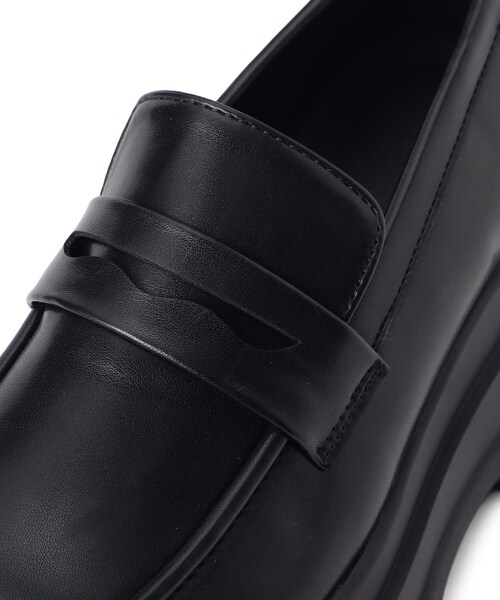 cs T&P(シーエスティーアンドピー)の「厚底2段ソールローファーパンプス(パンプス・レディース・ブラック系1/ホワイト/ブルー系2/ブラック・L/M/S/LL)」の19枚目の写真