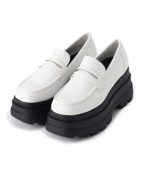 cs T&P(シーエスティーアンドピー)の「厚底2段ソールローファーパンプス(パンプス・レディース・ブラック系1/ホワイト/ブルー系2/ブラック・L/M/S/LL)」の6枚目の写真