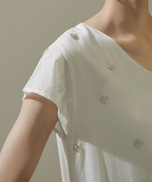 SALON adam et rope'(サロン アダム エ ロペ)の「【WEB限定】2WAYビーズ刺繍ワンピース(ワンピース・レディース・ブラック/ホワイト・FREE)」の15枚目の写真