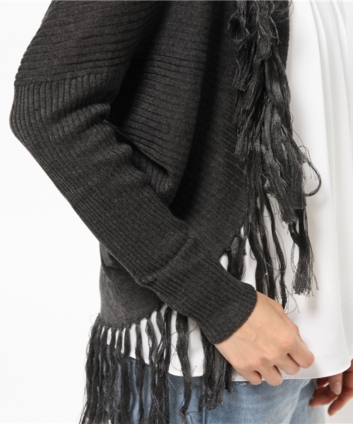 PAPILLONNER（パピヨネ）の「フリンジカーデ（カーディガン/ボレロ・レディース・チャコールグレー/ブラウン・FREE）」の5枚目の写真