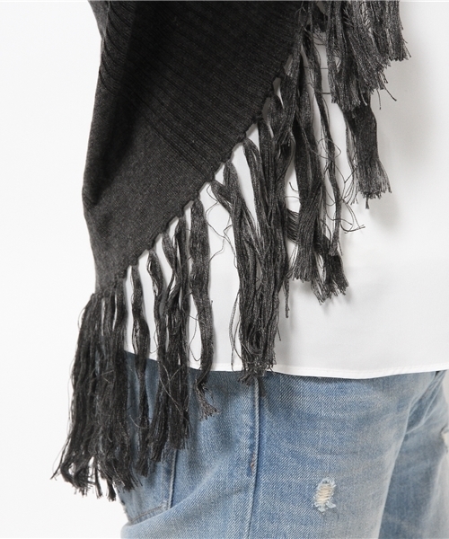 PAPILLONNER（パピヨネ）の「フリンジカーデ（カーディガン/ボレロ・レディース・チャコールグレー/ブラウン・FREE）」の6枚目の写真