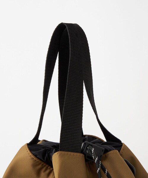 FREDRIK PACKERS（フレドリックパッカーズ）の「【別注】＜FREDRIK PACKERS＞ WHIP バッグ（ショルダーバッグ・レディース・オリーブ/ブラック/ベージュ/その他1・FREE）」の15枚目の写真