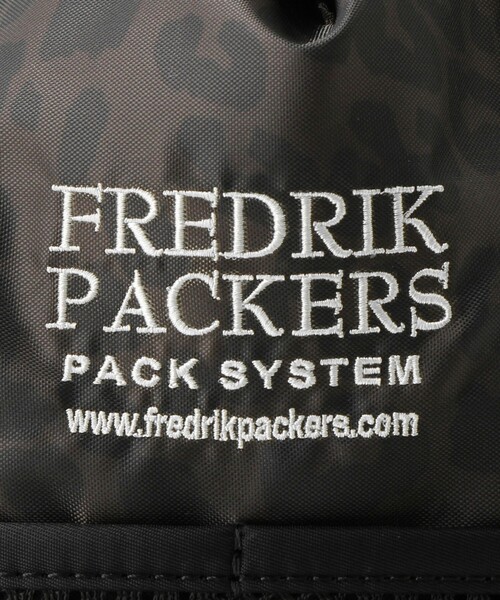 FREDRIK PACKERS（フレドリックパッカーズ）の「【別注】＜FREDRIK PACKERS＞ WHIP バッグ（ショルダーバッグ・レディース・オリーブ/ブラック/ベージュ/その他1・FREE）」の6枚目の写真
