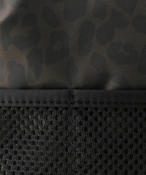 FREDRIK PACKERS（フレドリックパッカーズ）の「【別注】＜FREDRIK PACKERS＞ WHIP バッグ（ショルダーバッグ・レディース・オリーブ/ブラック/ベージュ/その他1・FREE）」の5枚目の写真