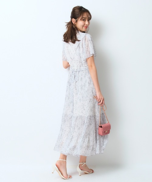 JUSGLITTY（ジャスグリッティー）の「リトルフラワープリーツ