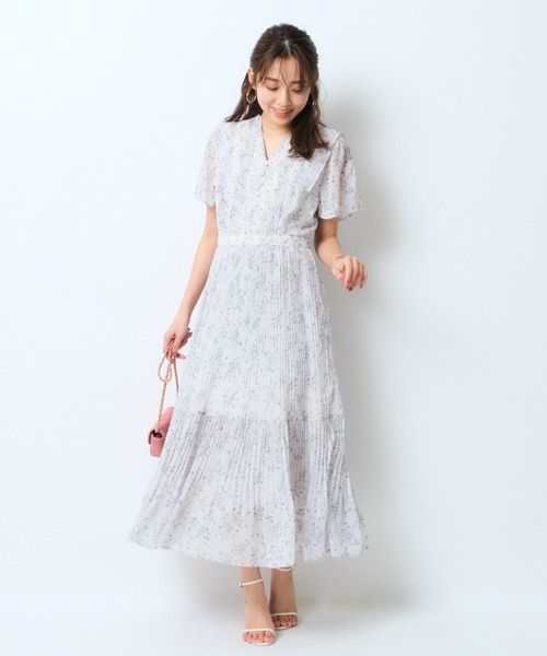ジャスグリッティー　ロングワンピース　リトルフラワープリーツワンピース JUSGLITTY（ジャスグリッティー）の「リトルフラワープリーツ