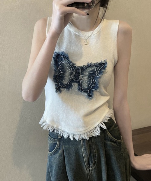 Ritzy（リッツィー）の「蝶デザイン ノースリーブトップス（Tシャツ/カットソー・レディース・アイボリー/チャコールグレー/ブラック・FREE）」の11枚目の写真