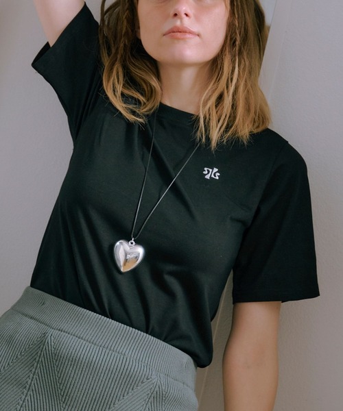 Lil Ambition(リルアンビション)の「ロゴTシャツ(Tシャツ/カットソー・レディース・ベージュ/ホワイト/ブラック・FREE)」の2枚目の写真