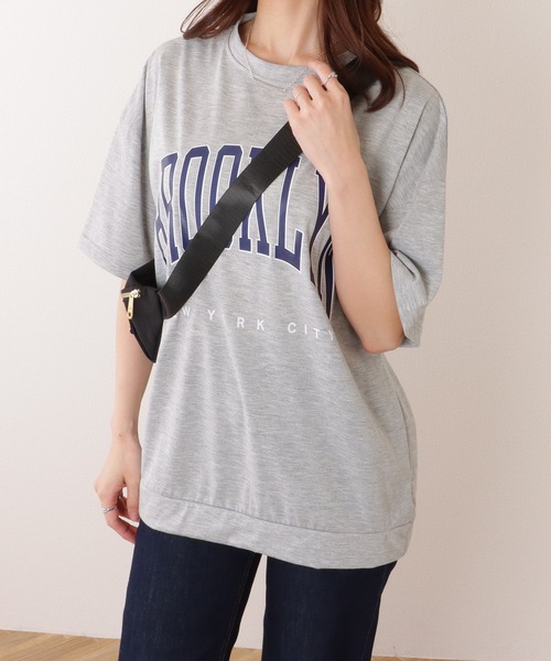 Lace Ladies(レースレディース)の「カレッジロゴ風 ビッグシルエット 半袖 ドロップショルダー プルオーバー(Tシャツ/カットソー・レディース・ブラック/ダークグレー/ネイビー/ライトグレー・M/XL)」の3枚目の写真