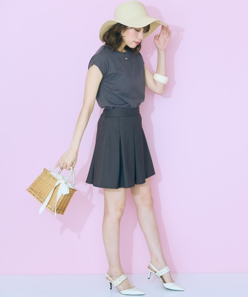 marun（マルン）の「＜大きいサイズ＞ フレンチスリーブTシャツ marun（Tシャツ/カットソー・レディース・チャコール/オフホワイト/ピンク・5L/4L/3L/LL/L）」の9枚目の写真