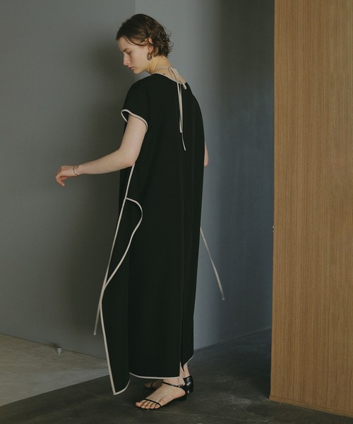 【美品】マノフ/ PIPING NARROW ワンピース　Sサイズ セール】PIPING NARROW ONE PIECE（ワンピース）｜MANOF（マノフ
