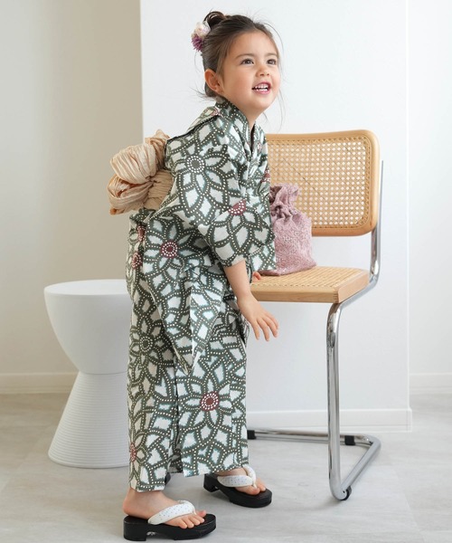 キッズ浴衣3点セット utatane グリーンの広がる菊（浴衣）｜utatane（ウタタネ）