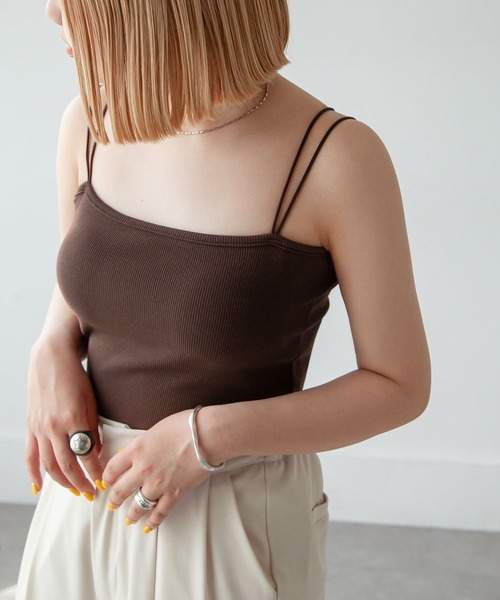 Chillfar（チルファー）の「ダブルストラップカップ付きスクエアキャミソール（キャミソール・レディース・グレー系/グレー/ブラック系/オートミール/ブラウン/ホワイト/ブラウン系/アイボリー/グレイッシュベージュ/ブラック・FREE）」の7枚目の写真