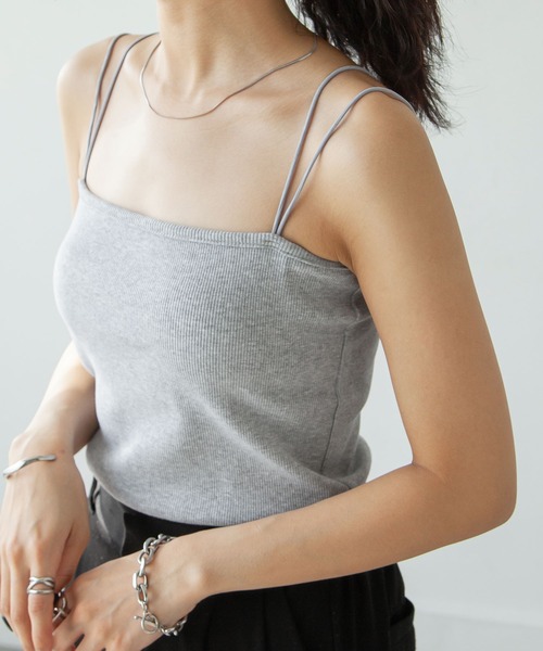 Chillfar（チルファー）の「ダブルストラップカップ付きスクエアキャミソール（キャミソール・レディース・グレー系/グレー/ブラック系/オートミール/ブラウン/ホワイト/ブラウン系/アイボリー/グレイッシュベージュ/ブラック・FREE）」の5枚目の写真