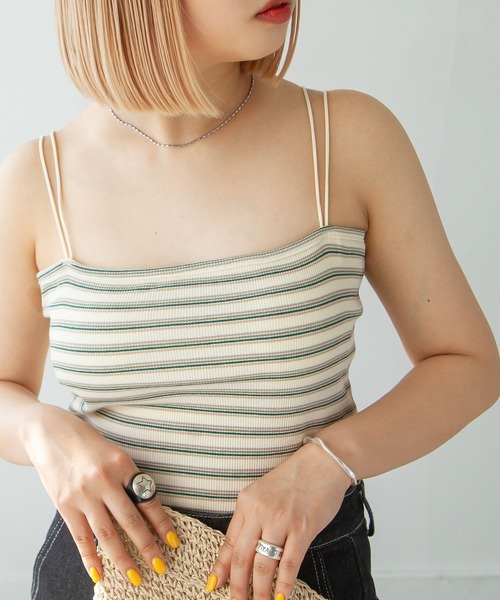 Chillfar（チルファー）の「ダブルストラップカップ付きスクエアキャミソール（キャミソール・レディース・グレー系/グレー/ブラック系/オートミール/ブラウン/ホワイト/ブラウン系/アイボリー/グレイッシュベージュ/ブラック・FREE）」の3枚目の写真