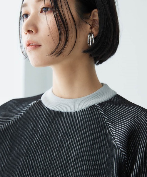 Soiunique（スワユニーク）の「配色編みUネックニットトップス ［Soiunique］（ニット/セーター・レディース・ネイビー系/ブラック系・M/L/LL）」の8枚目の写真