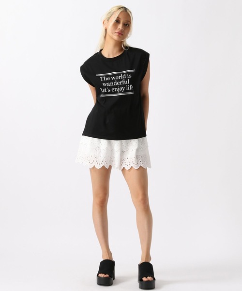 FOREVER 21（フォーエバー トゥエンティーワン）の「【2024SS】レースフリルスカパン（その他パンツ・レディース・ブラック/オフホワイト・FREE）」の6枚目の写真