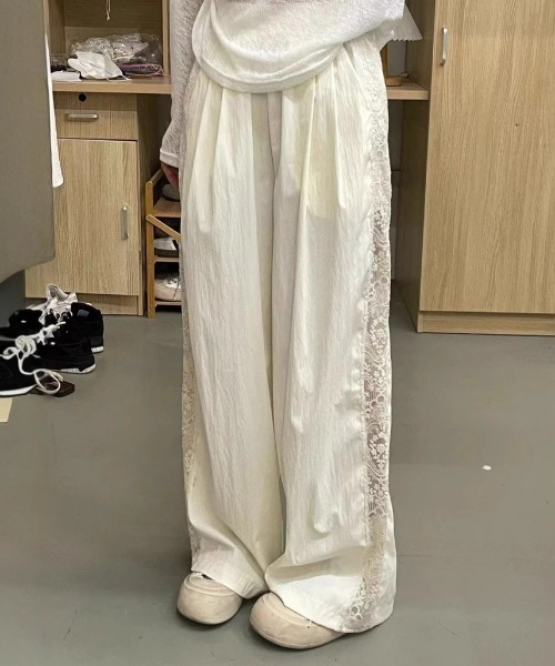 Vipoa（ヴィポア）の「サイドシアーレースワイドパンツ（その他パンツ・レディース・アイボリー・FREE）」の16枚目の写真