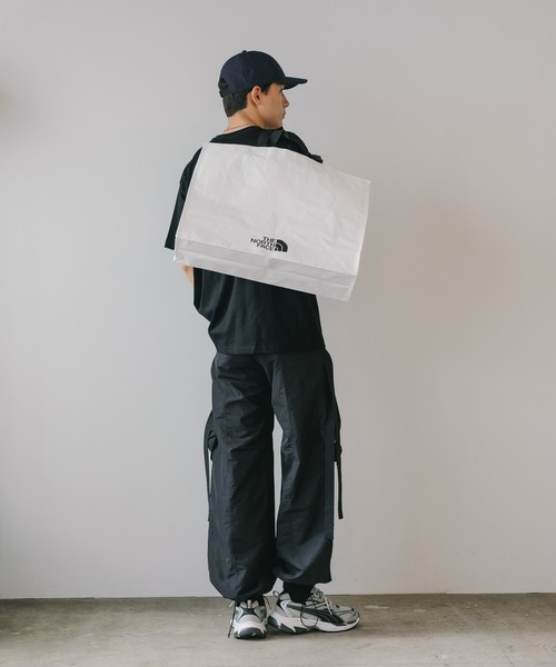 THE NORTH FACE（ザノースフェイス）の「日本未発売 THE NORTH FACE/ザ・ノースフェイス Tarpaulin Eco Bag LARGE エコバッグ（トートバッグ・メンズ・ホワイト・FREE）」の22枚目の写真