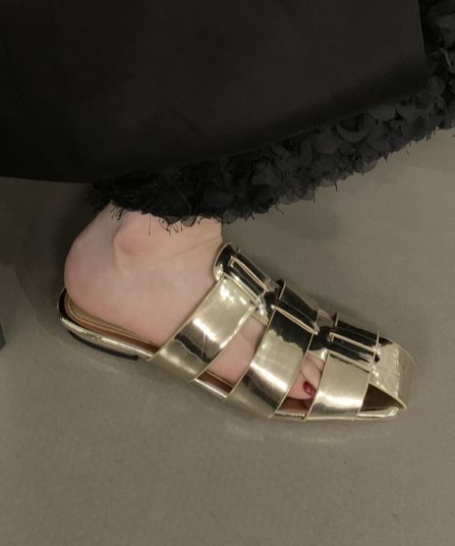 送料関税込★ChristianLouboutin★Me Dolly Zeppaサンダル Christian Louboutin Black Patent Leather Materna Zeppa 70