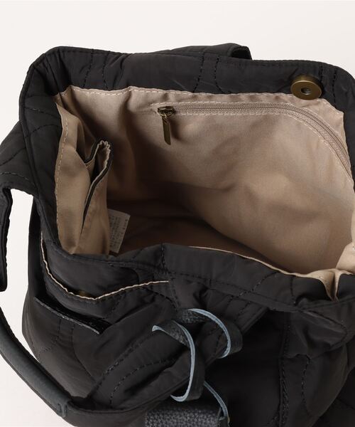 toleur（トーラ）の「【toleur】ナイロンキルティングトート 11930（トートバッグ・レディース・ブラック/ダークベージュ/カーキ/レッド・FREE）」の7枚目の写真