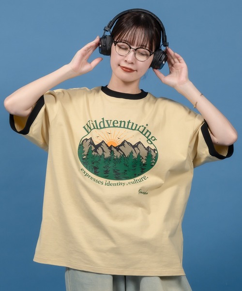 Perushu(ペルーシュ)の「レトロアソートプリントリンガーTシャツ(Tシャツ/カットソー・メンズ・アイボリー/ホワイト系/ホワイト/チャコールグレー/ベージュ・SMALL/MEDIUM/LARGE)」の1枚目の写真