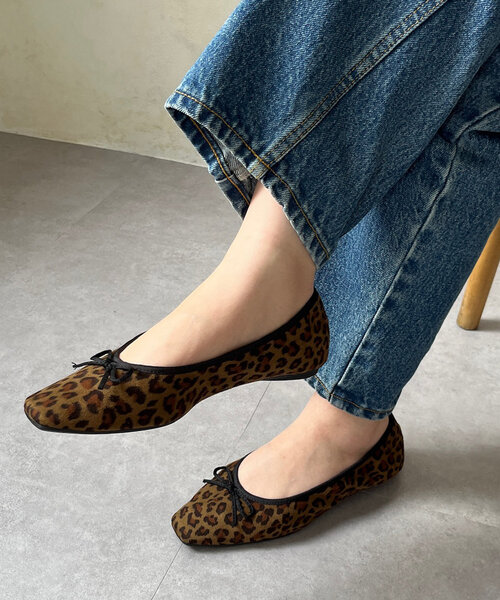 DouDou(ドゥドゥ)の「スクエアバレエ(バレエシューズ・レディース・ピンクベージュ/ブラウン/シルバー/ブラック・24.5cm/23cm/23.5cm/24cm)」の3枚目の写真