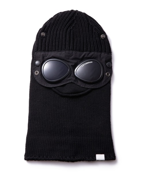 C.P COMPANY シーピーカンパニー ビーニー ゴーグル付き fit=scale-down,w=1200