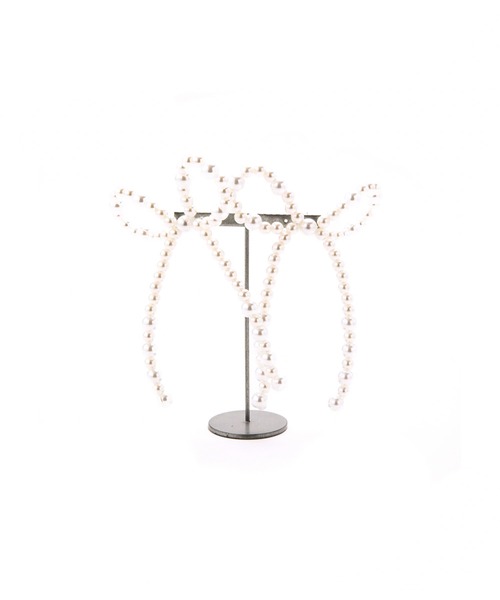 Casselini（キャセリーニ）の「Casselini(キャセリーニ)リボンビーズピアス（ピアス（両耳用）・レディース・ホワイト/ブラック・FREE）」の4枚目の写真