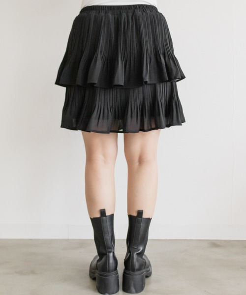 CLETTE(クレット)の「ティアードプリーツミニスカート(スカート・レディース・ブラック/ホワイト・4L/3L/LL)」の3枚目の写真