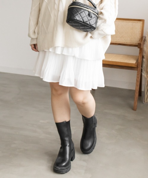 CLETTE(クレット)の「ティアードプリーツミニスカート(スカート・レディース・ブラック/ホワイト・4L/3L/LL)」の13枚目の写真