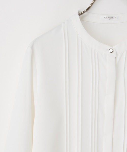 Honeys（ハニーズ）の「ピンタックブラウス（シャツ/ブラウス・レディース・ブラック/グレイッシュベージュ/グレイッシュブルー/ホワイト/ブラウン・S/M/L/LL/3L）」の13枚目の写真