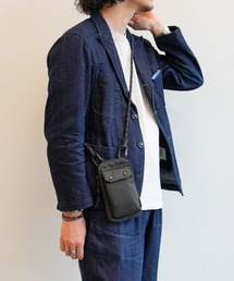 UNTRACK（アントラック）の「UNTRACK CITY/DS スマホショルダー 60211（ショルダーバッグ）」