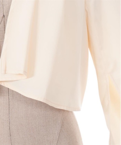 axes femme（アクシーズファム）の「ケープボレロ風ジャケット（ノーカラージャケット・レディース・ブラック/キナリ・FREE）」の7枚目の写真