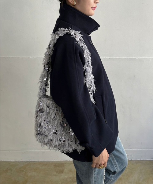 Jewelobe(ジュエローブ)の「フェザー×スパンコールショルダーミニバッグ(ショルダーバッグ・レディース・ブラック/グレー/ベージュ・FREE)」の18枚目の写真